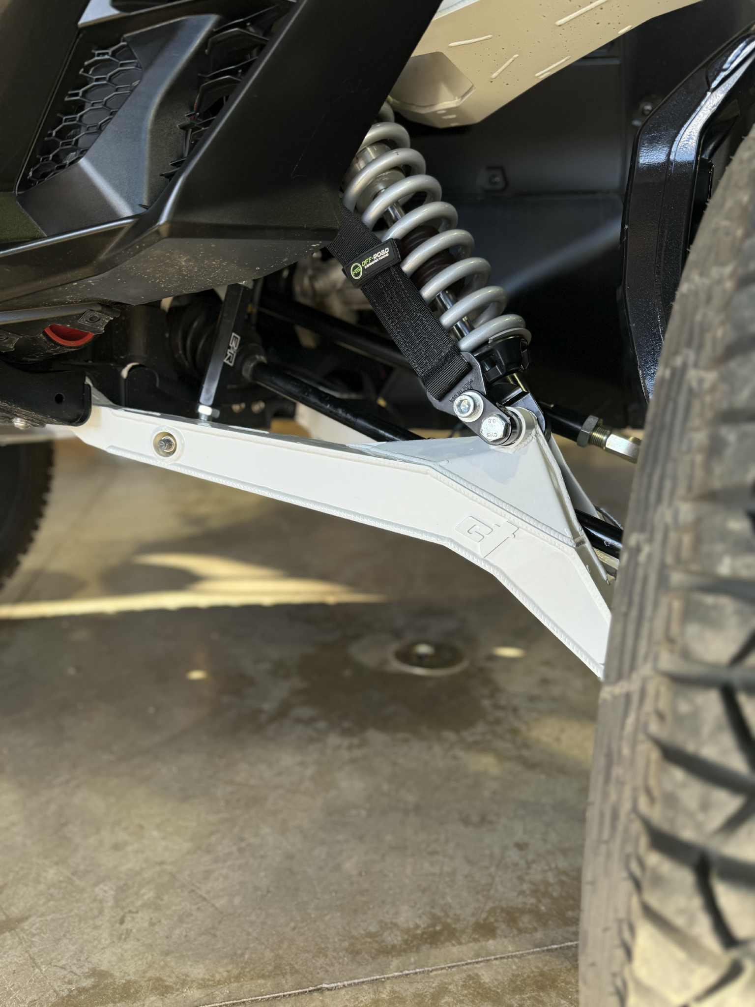 Maverick R Trail High Clearance Lower A Arms – CT Race Worx