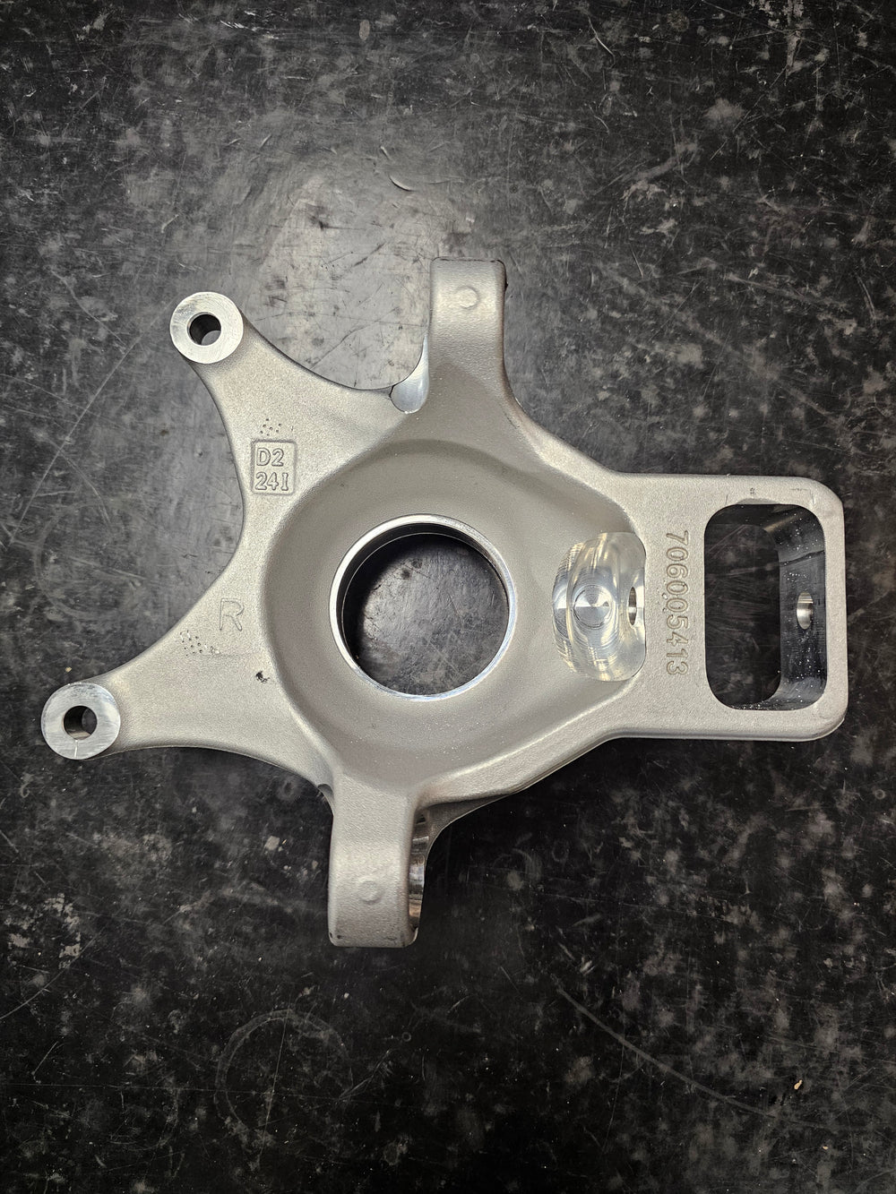 Maverick X3 Rear Right Knuckle