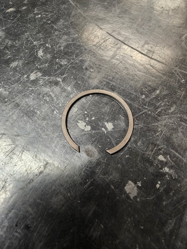 Maverick R Rear Knuckle Radial Retaining Ring