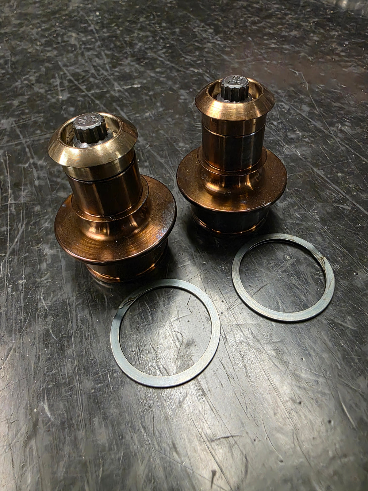 Maverick R Upper Spindle Pin