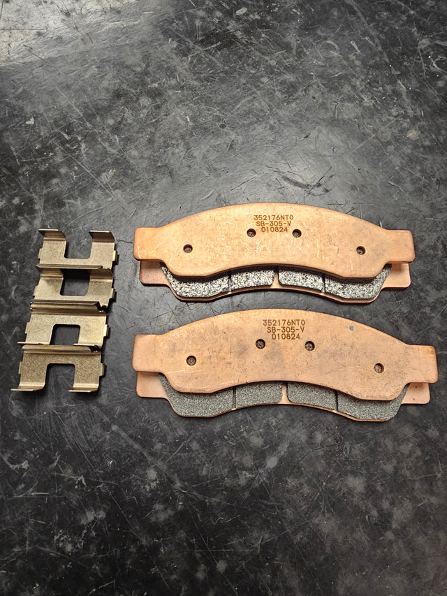 Maverick R Front Triple Piston Brake Pad Kit