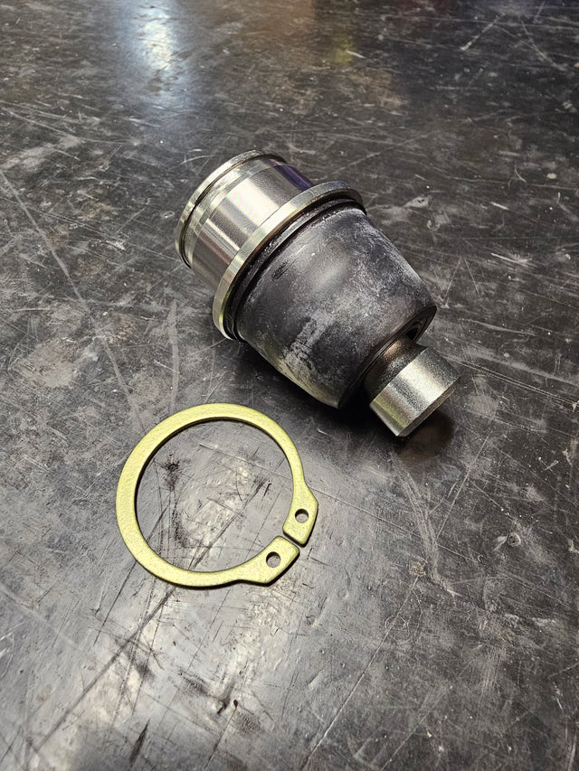 X3 Lower Balljoint/Maverick R Upper Balljoint