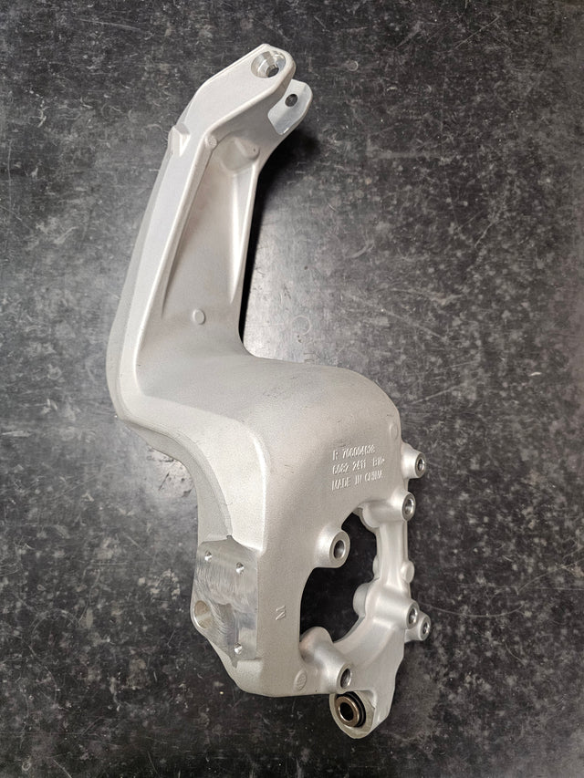 Maverick R Right Rear Knuckle